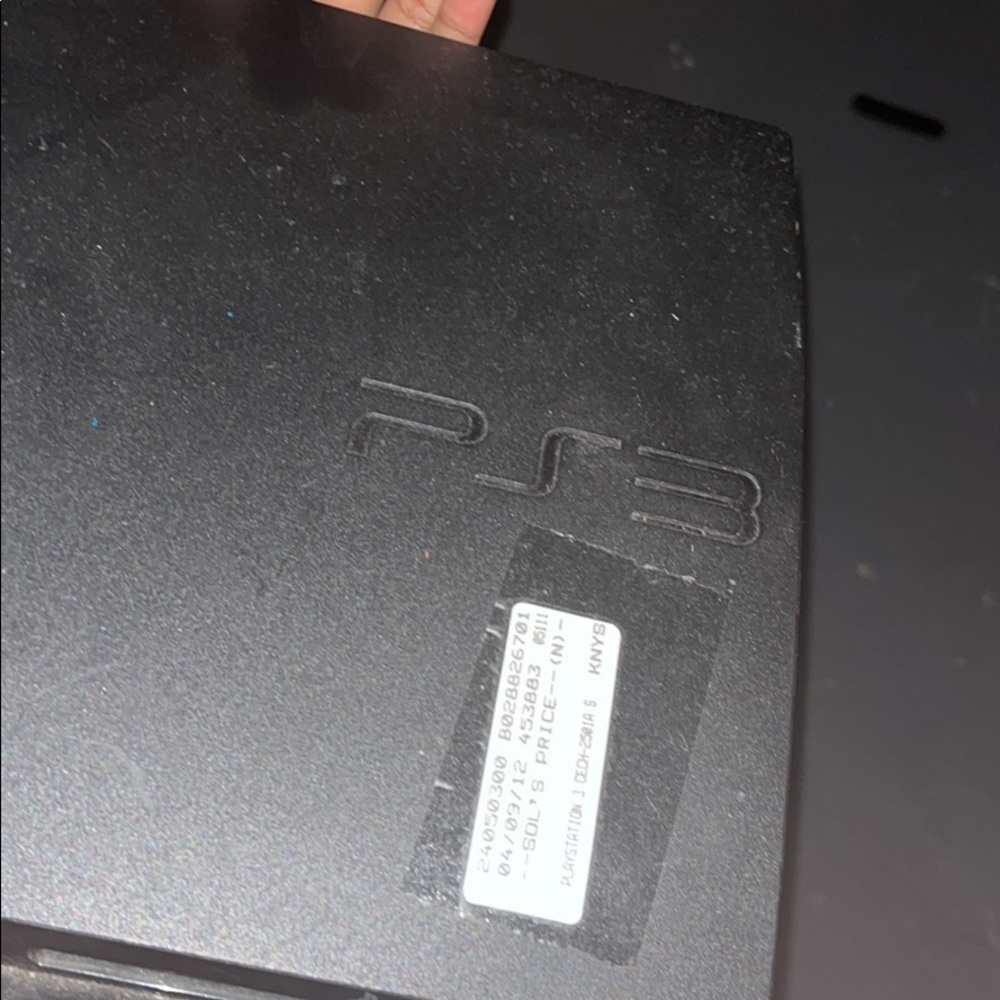 Ps3 , I’m selling my ps3 brand new